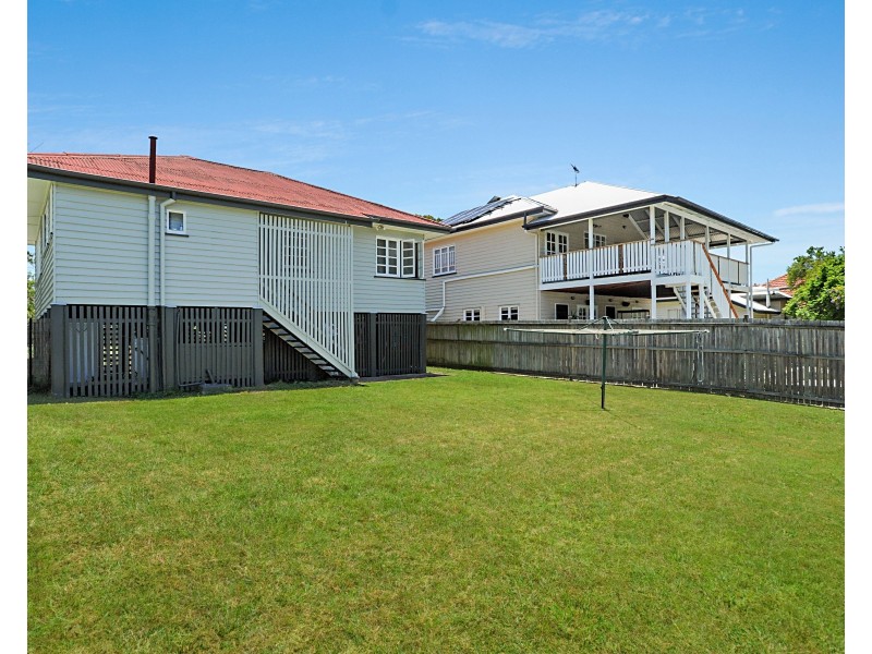 7 Bega Street, Grange QLD 4051