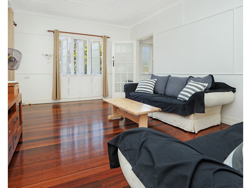 7 Bega Street, Grange QLD 4051