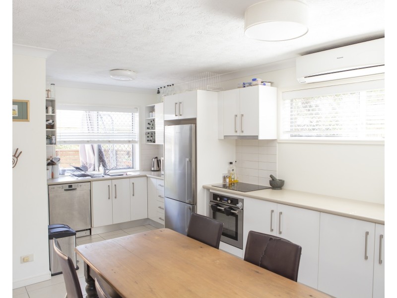 2/30 Jenner Street, Nundah QLD 4012