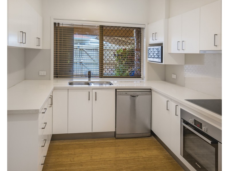 2/182 Alexandra Road, Clayfield QLD 4011