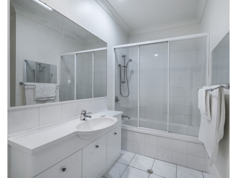 2/182 Alexandra Road, Clayfield QLD 4011