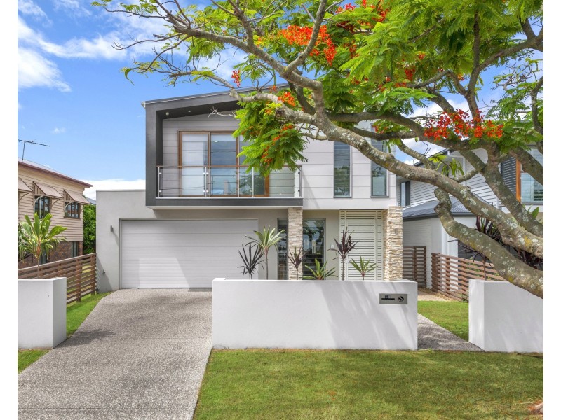 18 Harding Street, Hendra QLD 4011