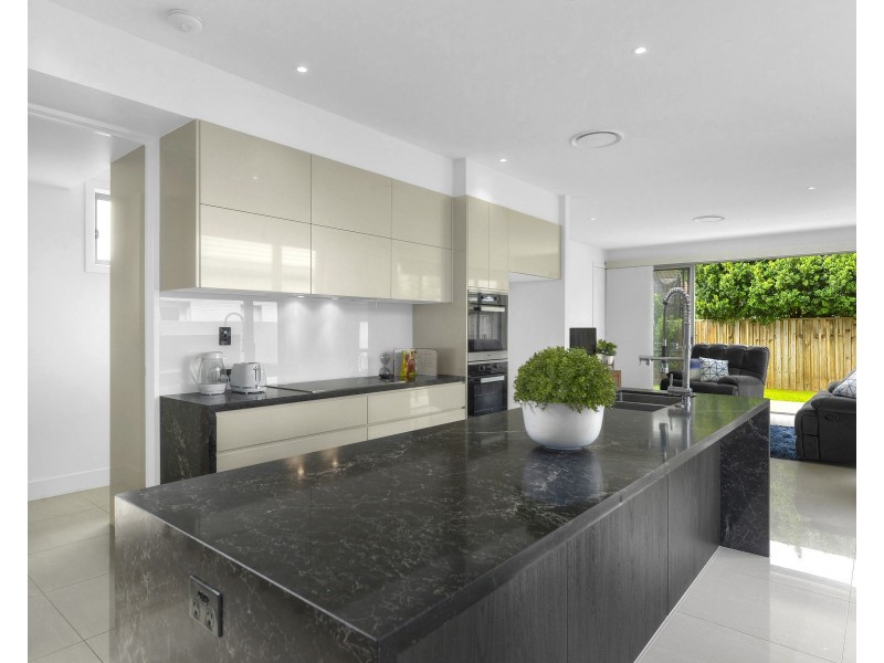 18 Harding Street, Hendra QLD 4011