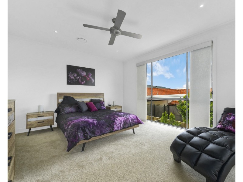 18 Harding Street, Hendra QLD 4011