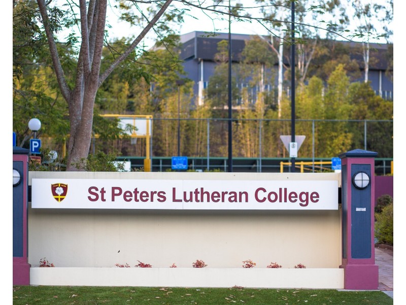 1A Glencairn Avenue, Indooroopilly QLD 4068