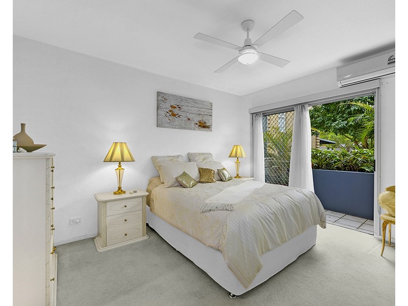 1/10 Vernon Terrace, Teneriffe QLD 4005