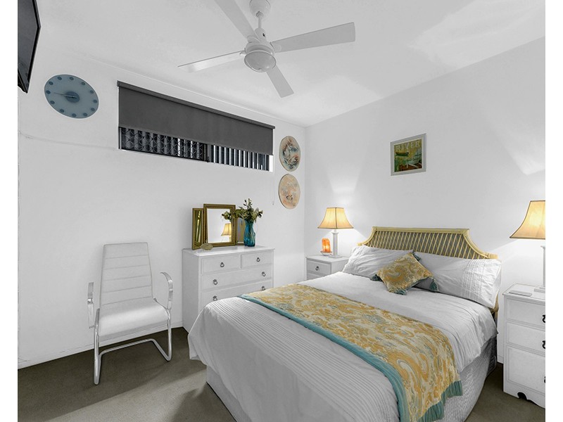 1/10 Vernon Terrace, Teneriffe QLD 4005