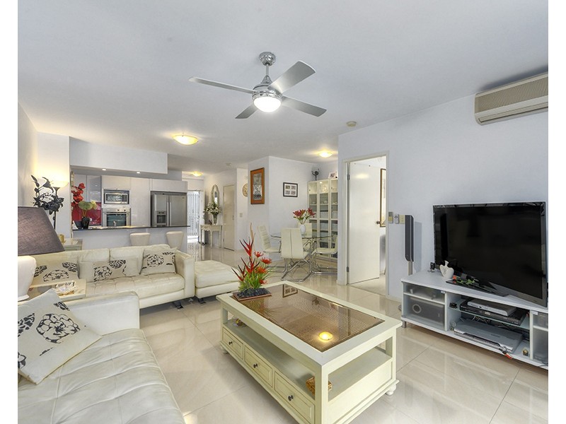 1/10 Vernon Terrace, Teneriffe QLD 4005