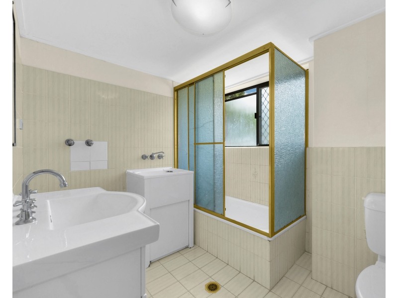 1/153 Nudgee Road, Ascot QLD 4007