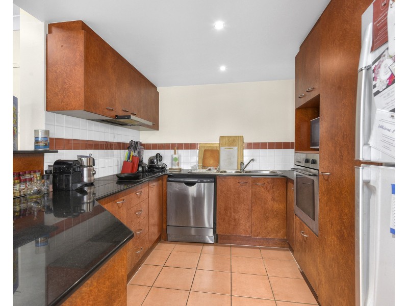 13/64 Lambert Street, Kangaroo Point QLD 4169