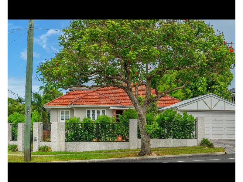 213 Shaw Road, Wavell Heights QLD 4012