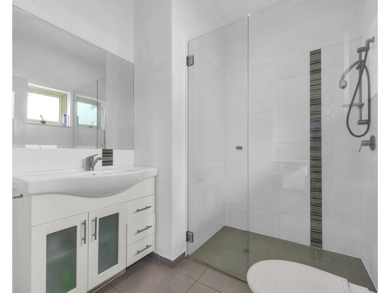 213 Shaw Road, Wavell Heights QLD 4012