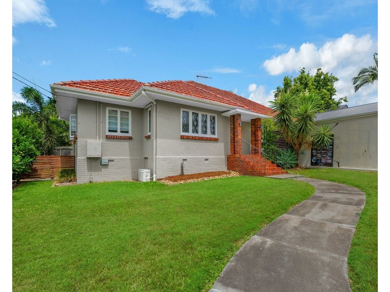 213 Shaw Road, Wavell Heights QLD 4012