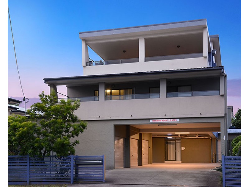 2/397 Rode Road, Chermside QLD 4032