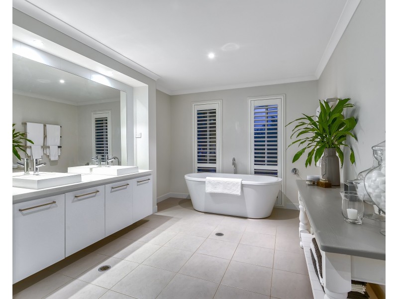 69 Harding Street, Hendra QLD 4011