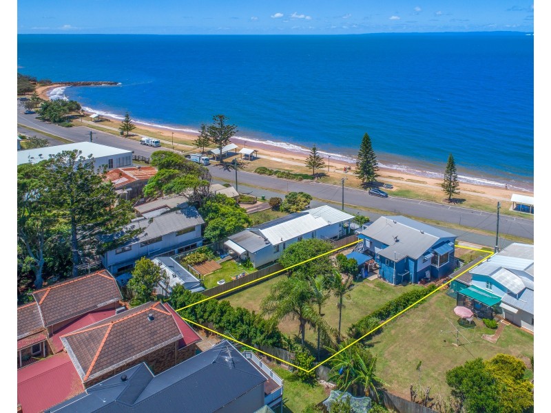 85 Flinders Parade, Scarborough QLD 4020