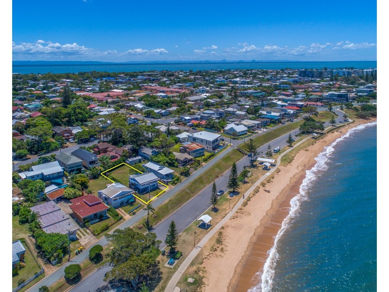 85 Flinders Parade, Scarborough QLD 4020