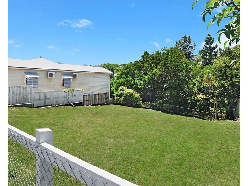 34 Joynt Street, Hamilton QLD 4007