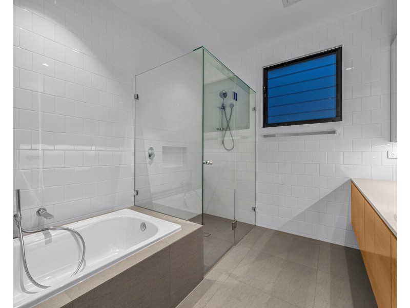 65 Christian Street, Clayfield QLD 4011