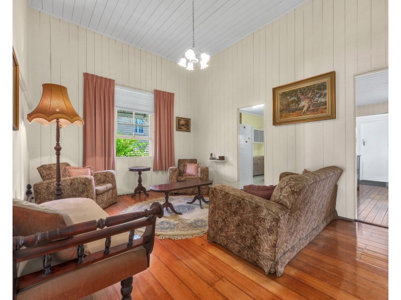 8 Alexandra Road, Ascot QLD 4007