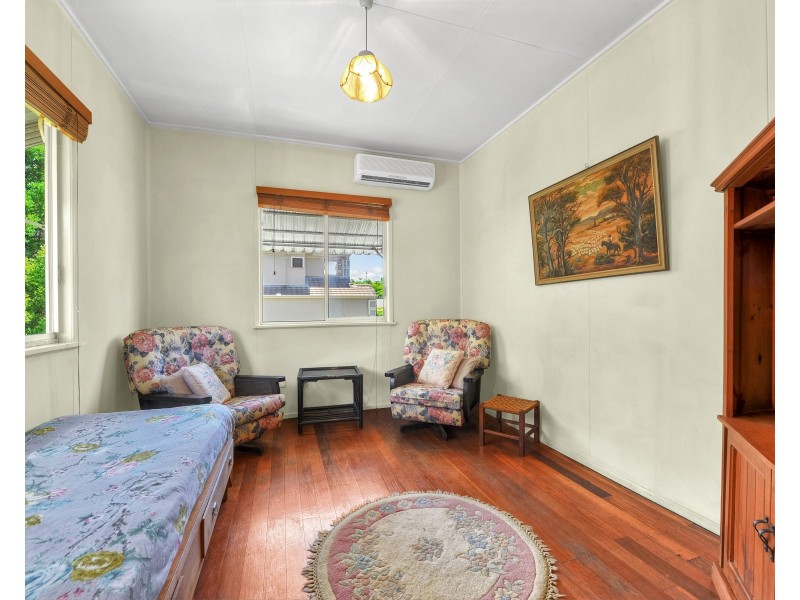 8 Alexandra Road, Ascot QLD 4007