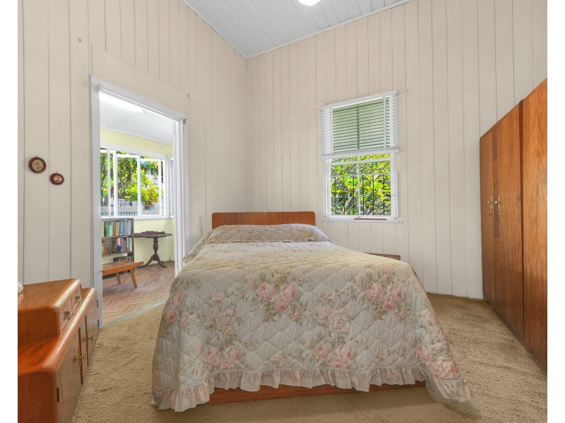 8 Alexandra Road, Ascot QLD 4007