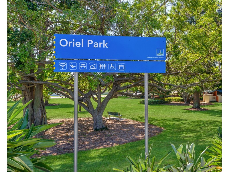 8 Alexandra Road, Ascot QLD 4007