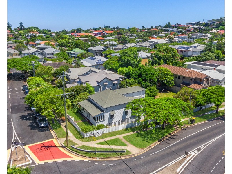 8 Alexandra Road, Ascot QLD 4007