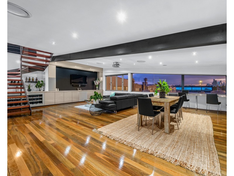 12 Moore Street, Albion QLD 4010