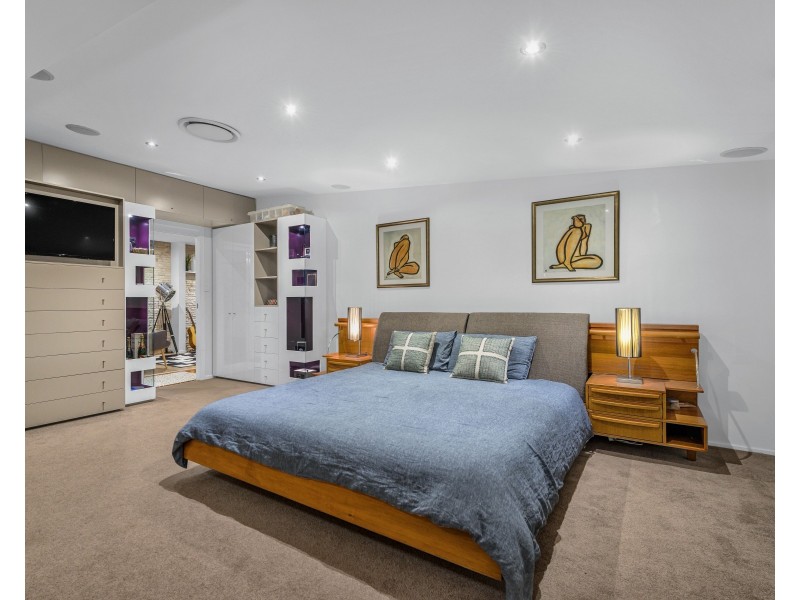 12 Moore Street, Albion QLD 4010