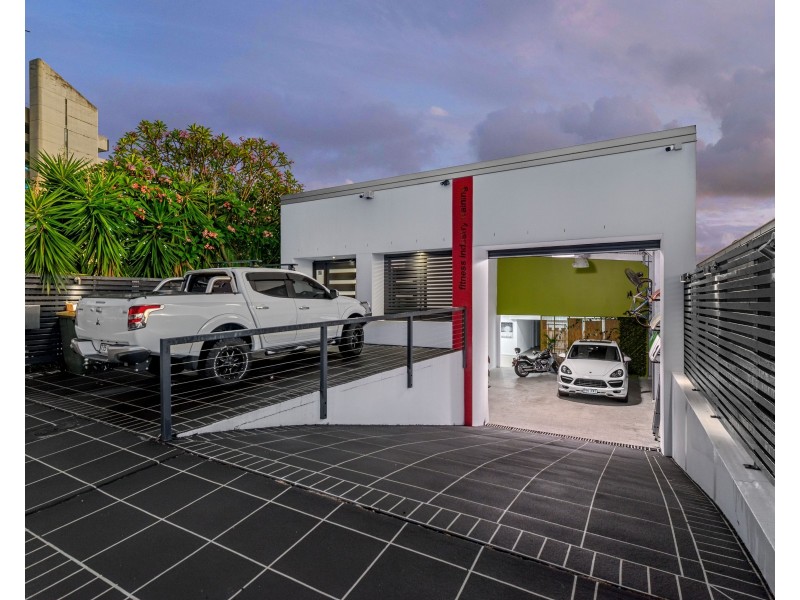 12 Moore Street, Albion QLD 4010