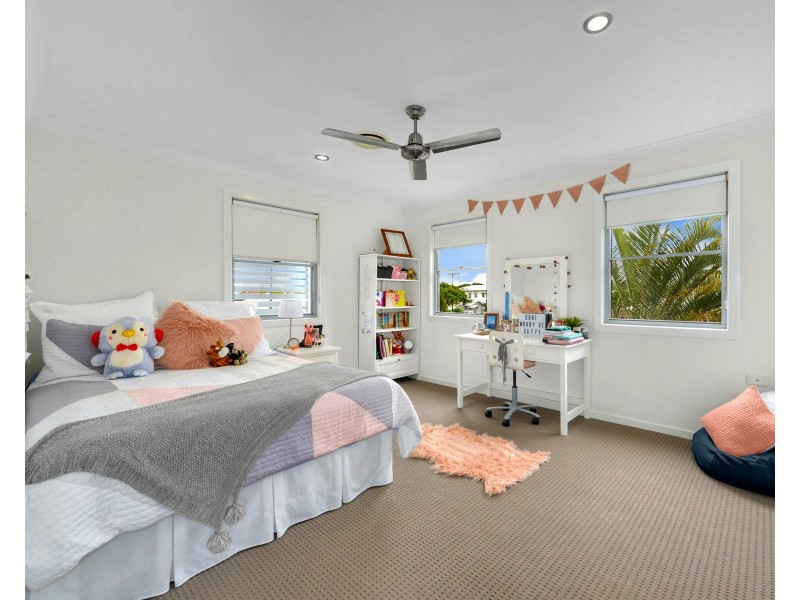 2A Rous Street, Hendra QLD 4011