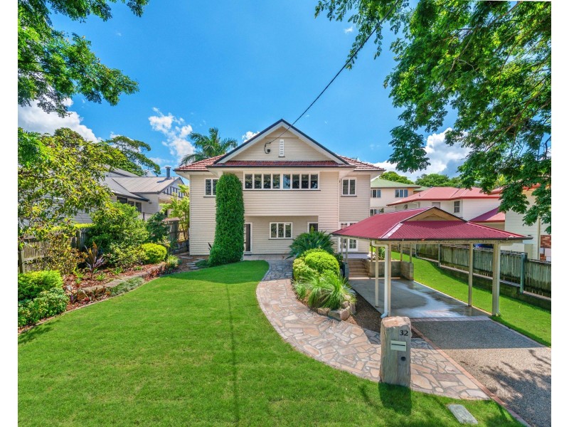 32 Campbell Terrace, Wavell Heights QLD 4012