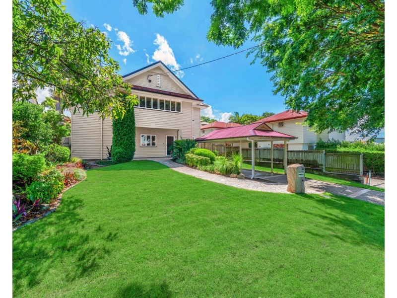 32 Campbell Terrace, Wavell Heights QLD 4012
