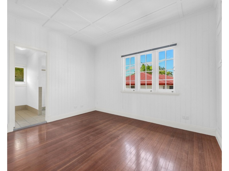 32 Campbell Terrace, Wavell Heights QLD 4012