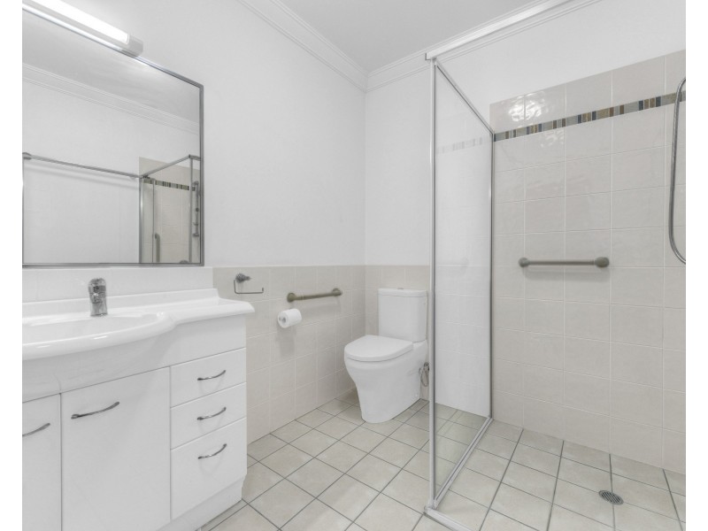 32 Campbell Terrace, Wavell Heights QLD 4012