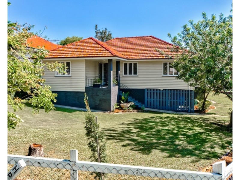 11 Bank Street, Windsor QLD 4030