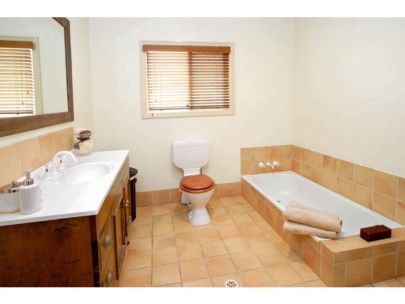 28 Olive Street, Hendra QLD 4011