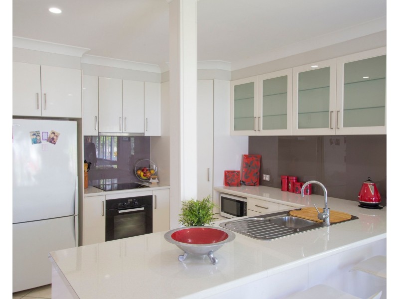 35 Hamilton Avenue, Hendra QLD 4011