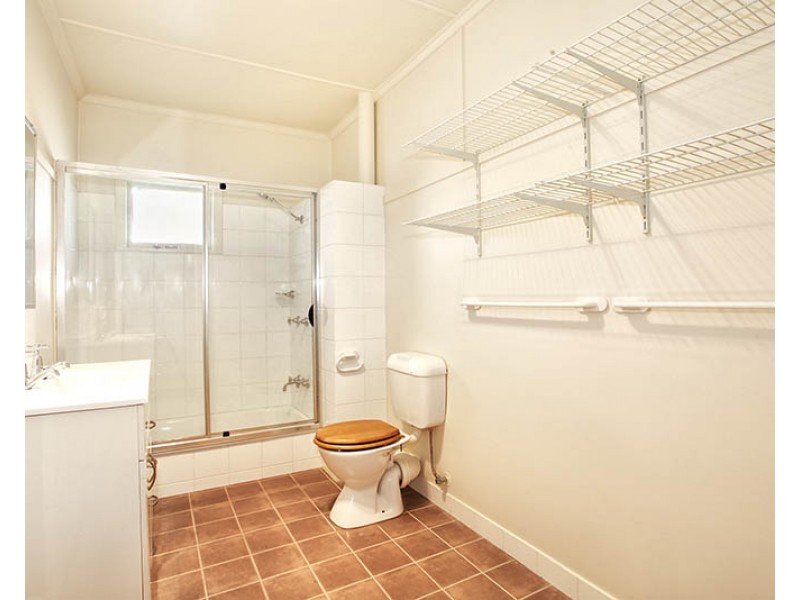 1 Deramore Street, Wavell Heights QLD 4012
