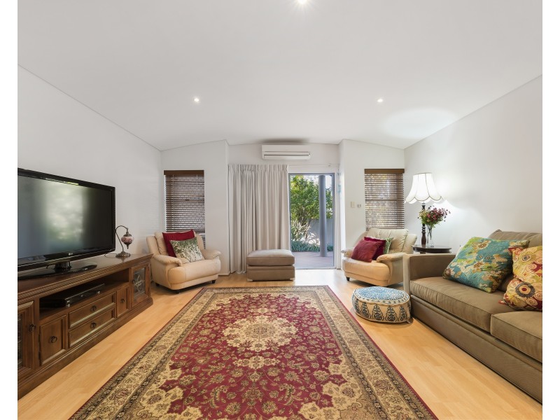 1/38 Riverview Terrace, Hamilton QLD 4007