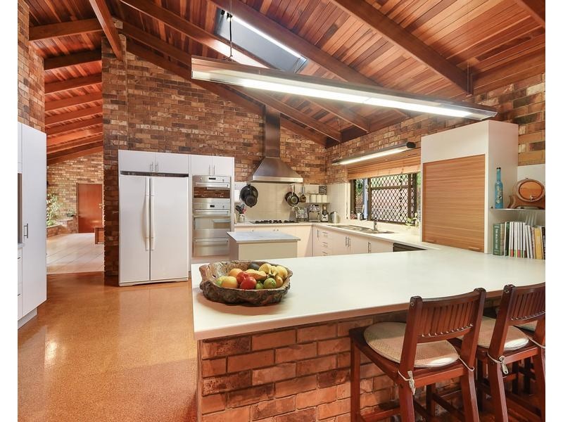 11 Beech Drive, Cashmere QLD 4500