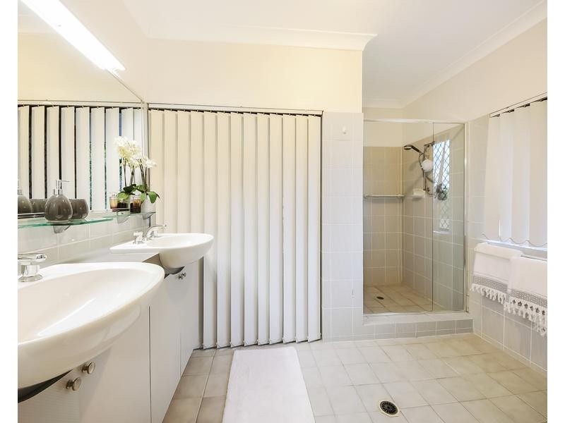 11 Beech Drive, Cashmere QLD 4500