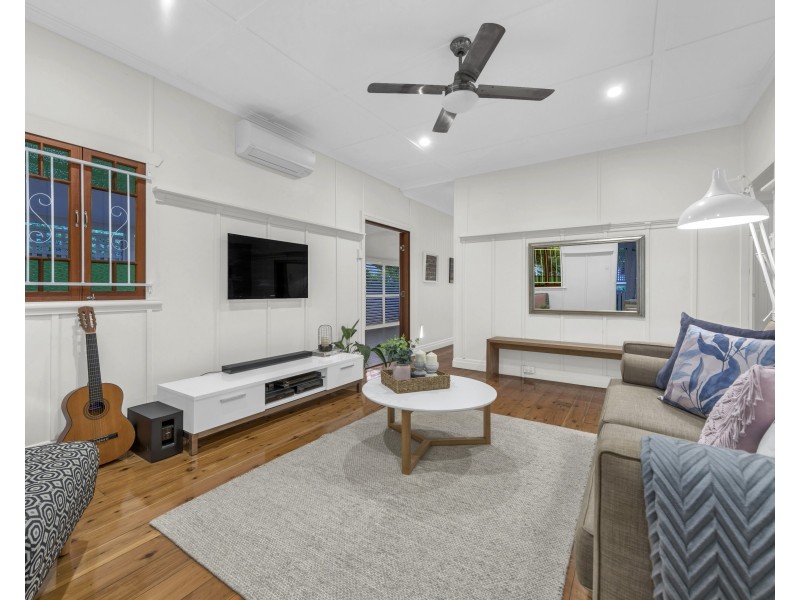 36 Howard Street, Grange QLD 4051