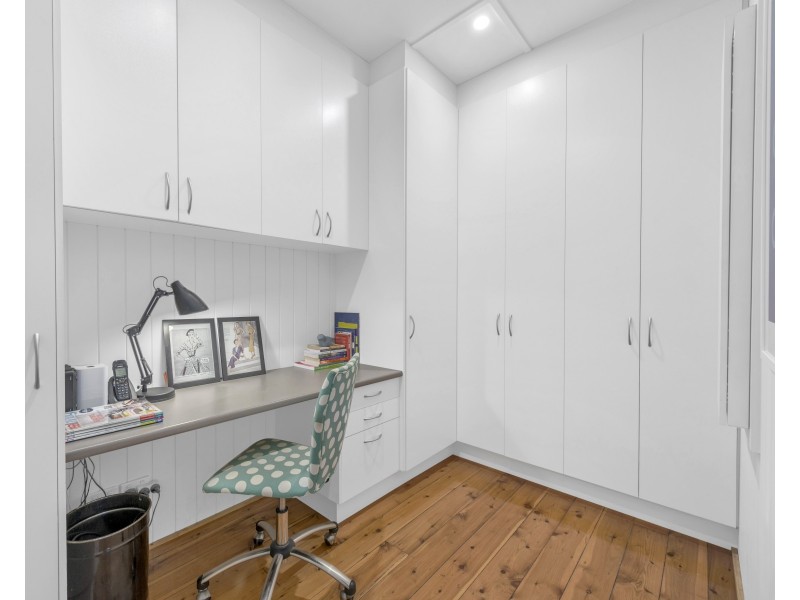 36 Howard Street, Grange QLD 4051