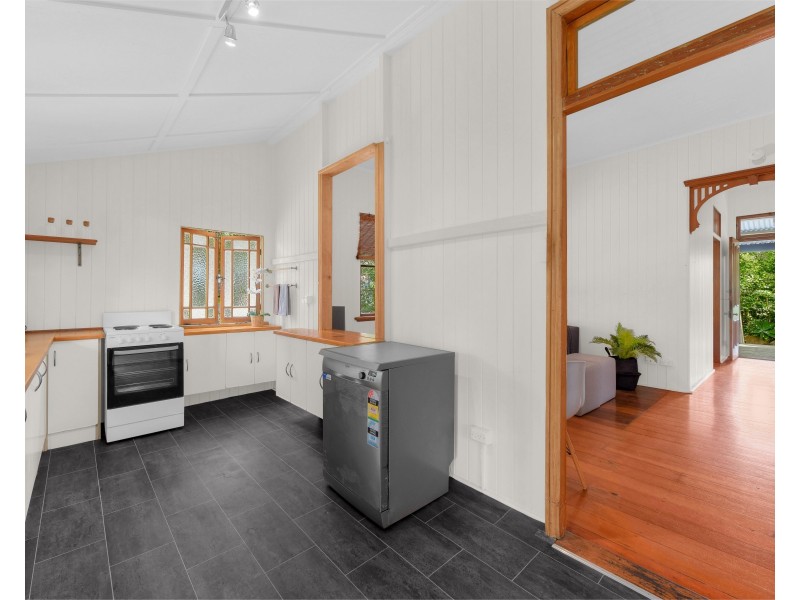 279 Enoggera Road, Newmarket QLD 4051