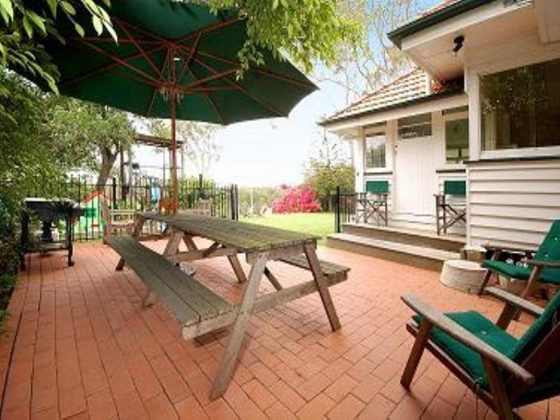 68 Eighth Avenue, Kedron QLD 4031