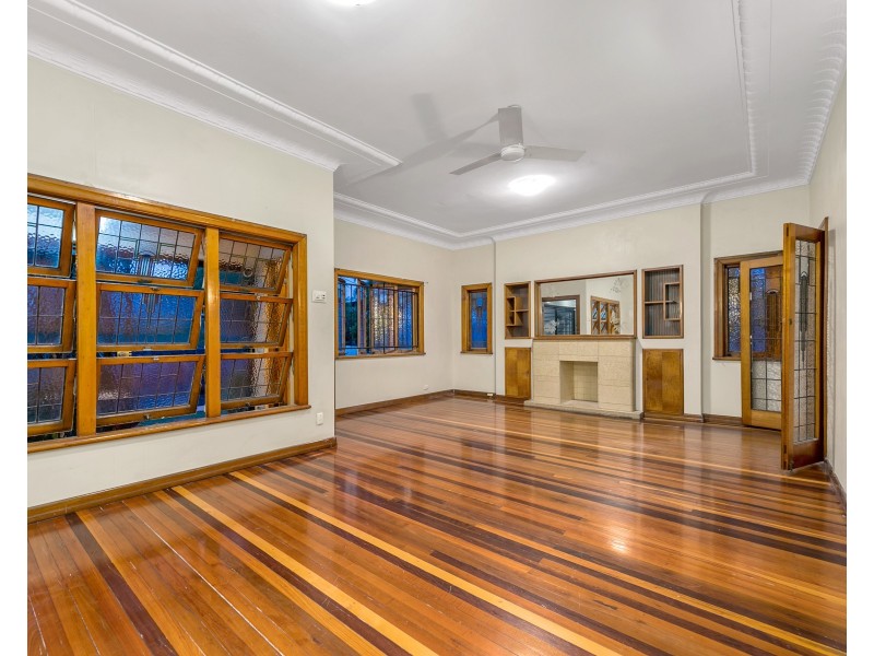 17 Bearsden Avenue, Newmarket QLD 4051