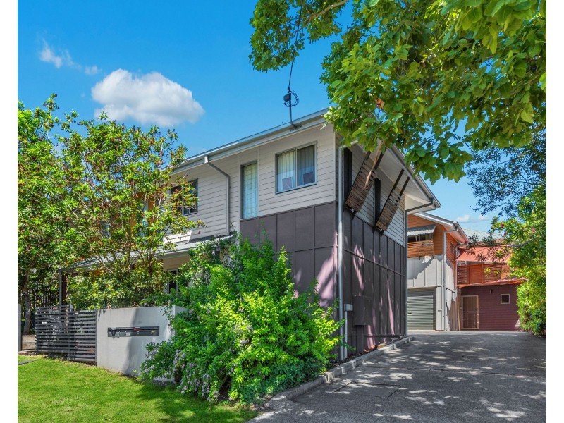 25 Blake Street, Wooloowin QLD 4030