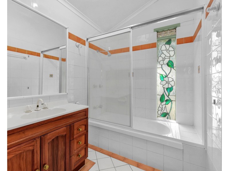 146 Manson Road, Hendra QLD 4011